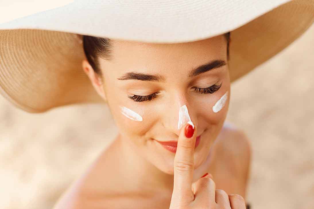 How-you-should-really-be-applying-your-sunscreen| Skin Plus Compounding Pharmacy